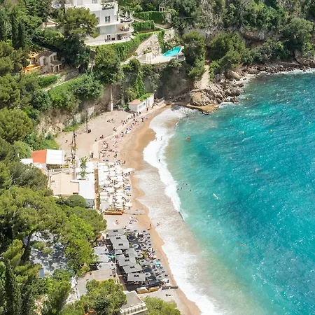 Duplex With Ocean View Parking