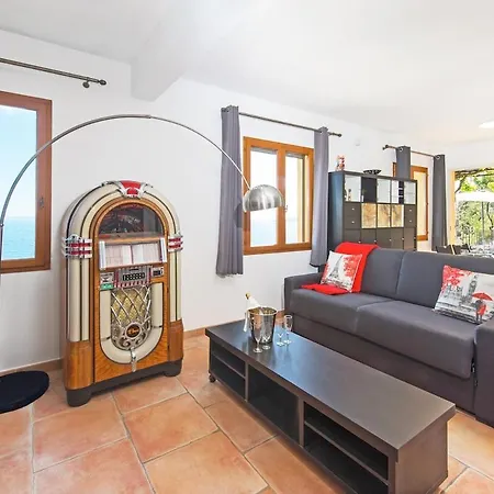 Duplex With Ocean View Parking Cap-d’Ail